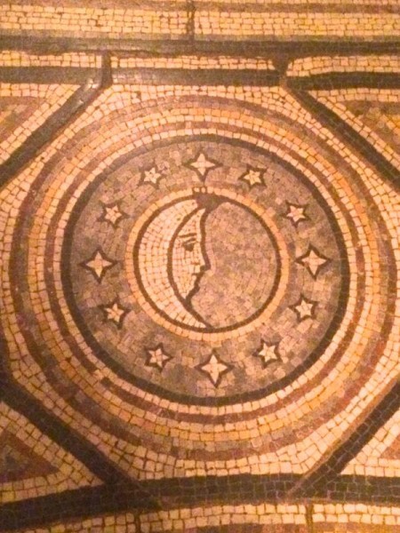 The Sun and Moon symbol in St. Paul's Cathedral crypt (Adams).